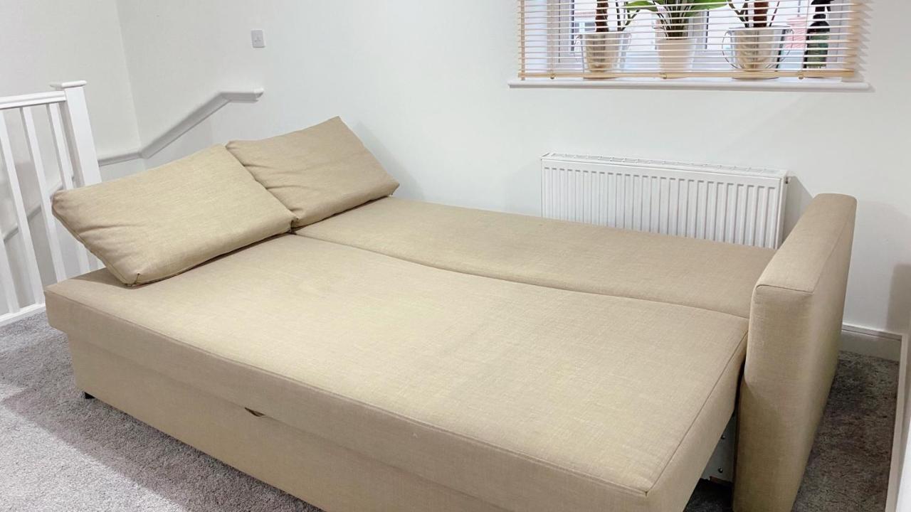 Holiday home Entire Home: Village 10min Walk